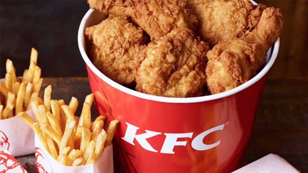 KFC, LA HISTORIA DEL FAMOSO POLLO FRITO